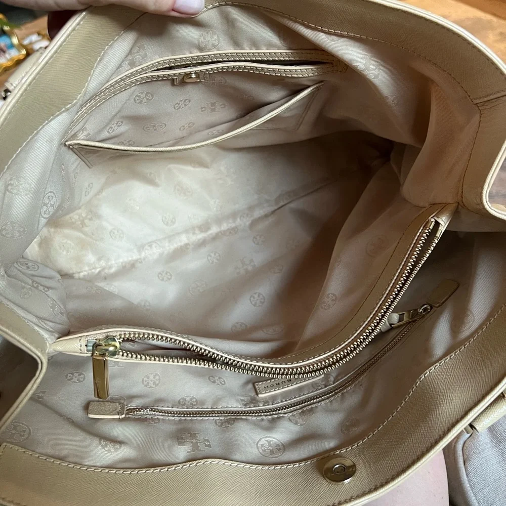 Tory Burch Purse - Picture 10 of 12